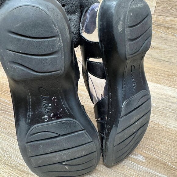 Clarks Ina Charm Black Leather Closed Toe Casual Shoe Women's Size 6.5M - Picture 4 of 6